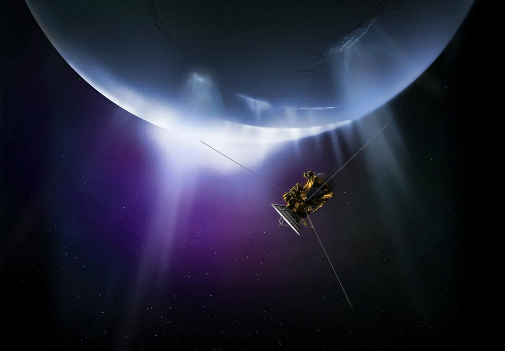 Cassini probe flies through waterspout ejected from Enceladus